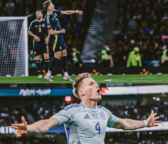 那不勒斯进攻火力全开，轻松战胜对手的简单介绍