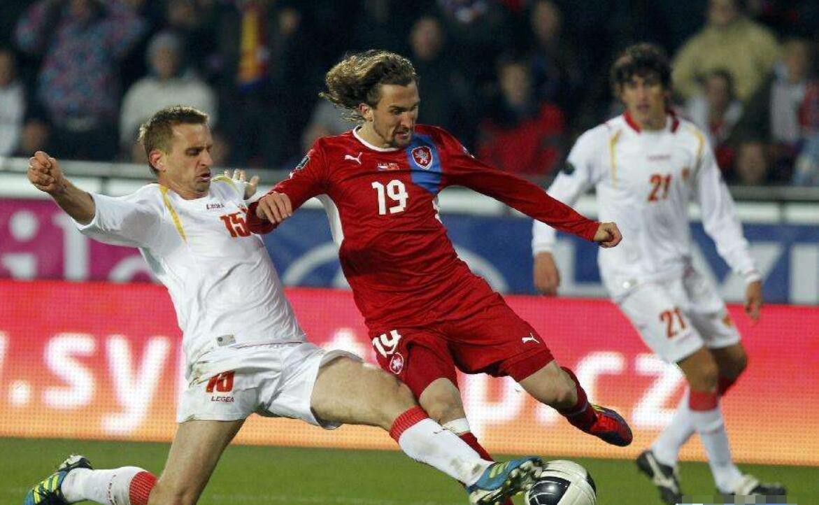 包含波兰大胜瑞士首轮晋级阻击赛德国的词条 包含波兰大胜瑞士首轮晋级阻击赛德国的词条