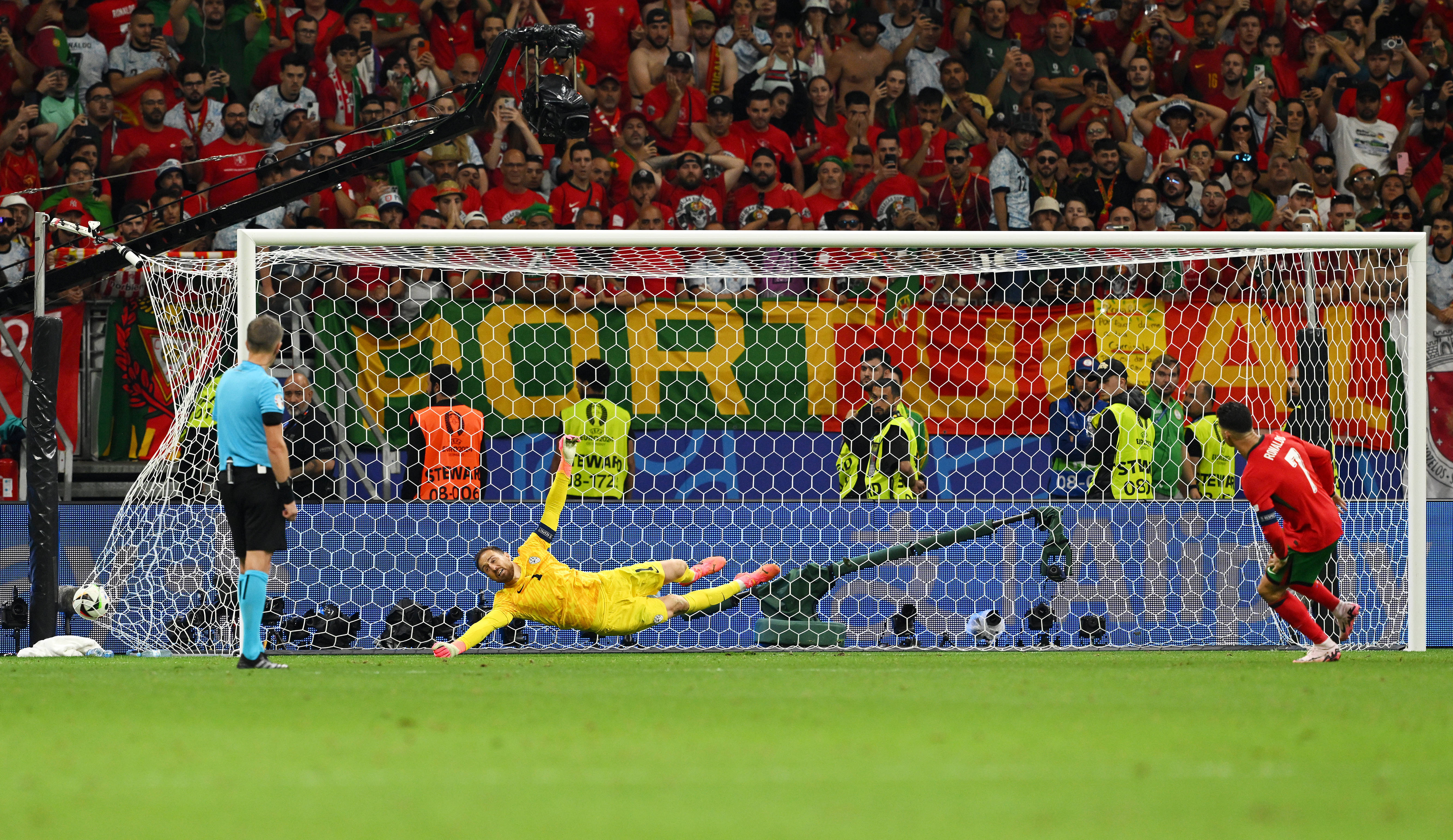 欧洲国家实力碰撞，赛场激情绽放无限精彩的简单介绍