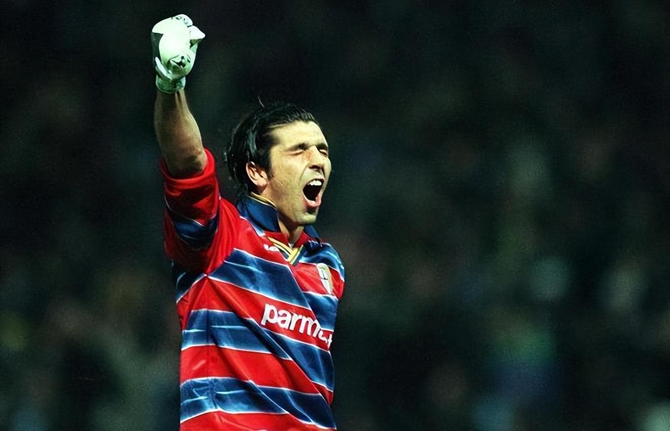 关于布冯受伤情况近日曝光，或需休战数周的信息