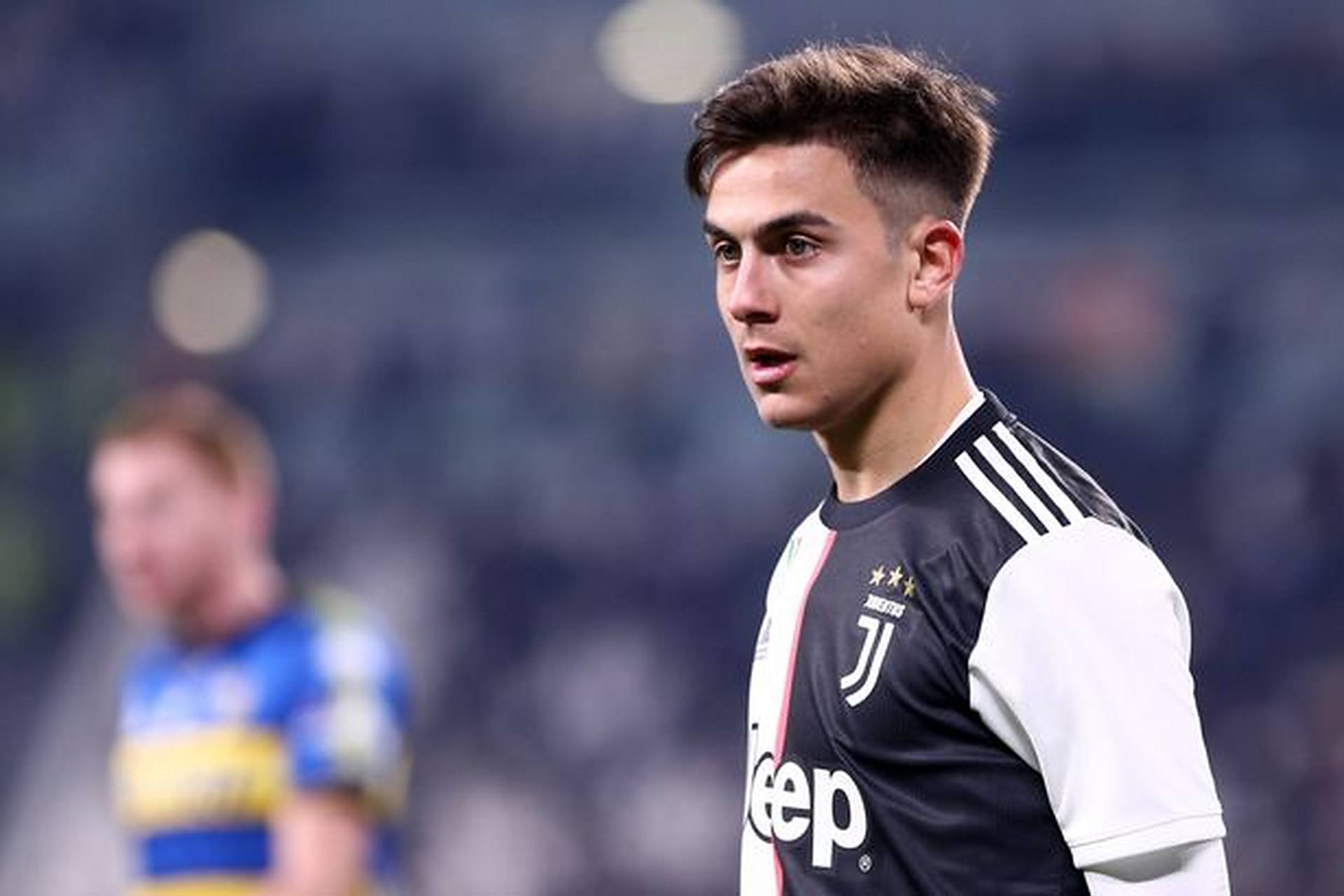 半岛体育官方-尤文图斯主帅称迪巴拉是最具天赋的球员之一