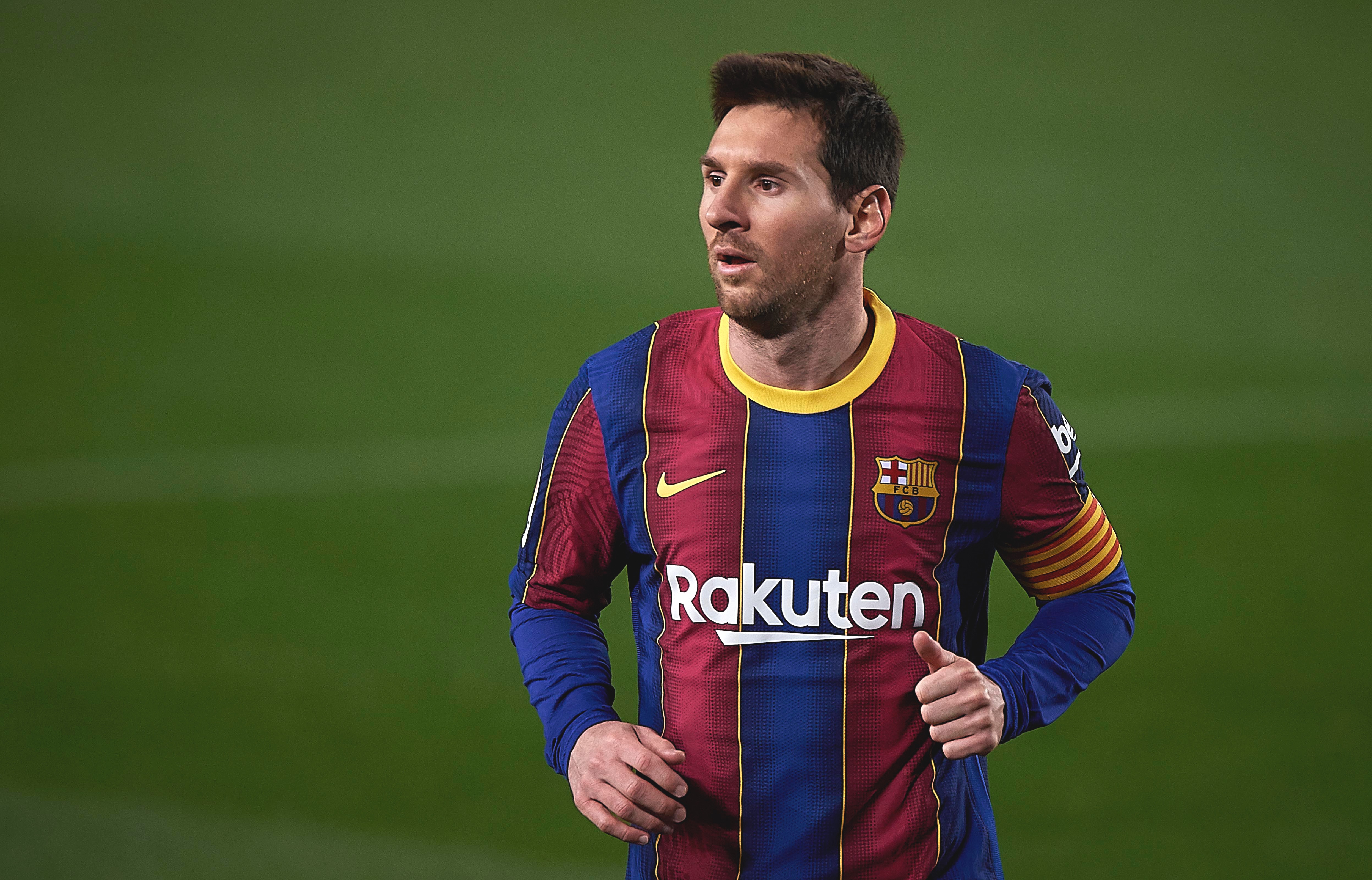 半岛体育教练-梅西再次入选西甲最佳阵容：巴萨球王魅力不减的简单介绍