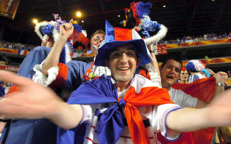 夏蒙尼客场逆转,夺得法国联赛重要胜利 夏蒙尼客场逆转,夺得法国联赛重要胜利