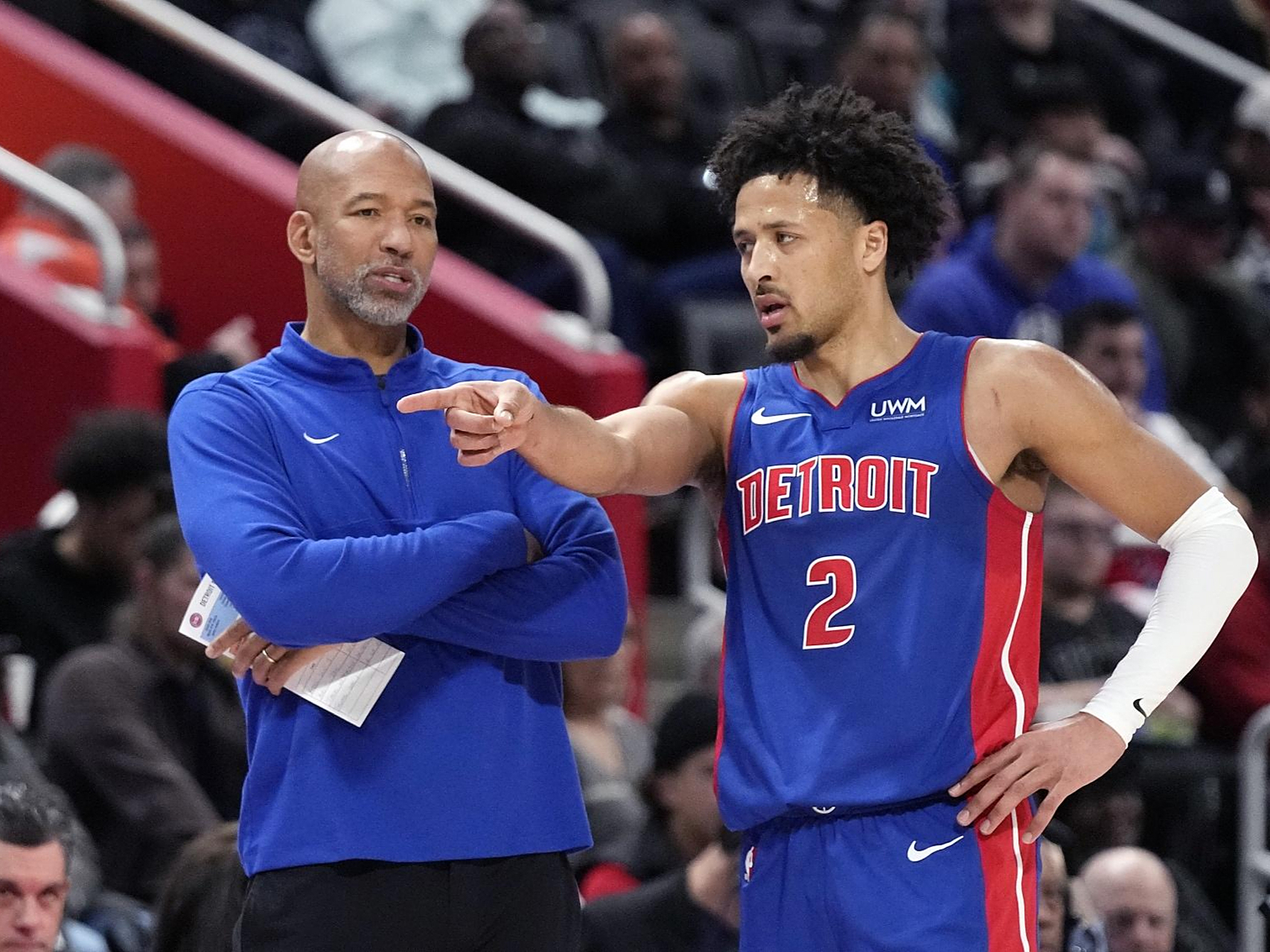 勇士不敌活塞,遭遇两连败 勇士不敌活塞,遭遇两连败