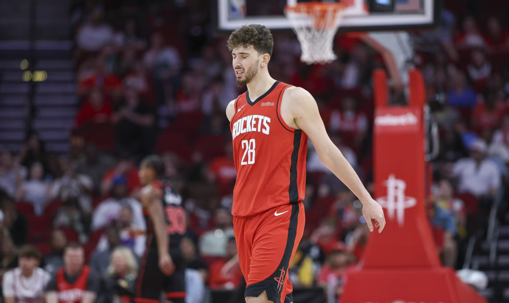 包含火箭主场负于步行者，遭遇三连败的词条