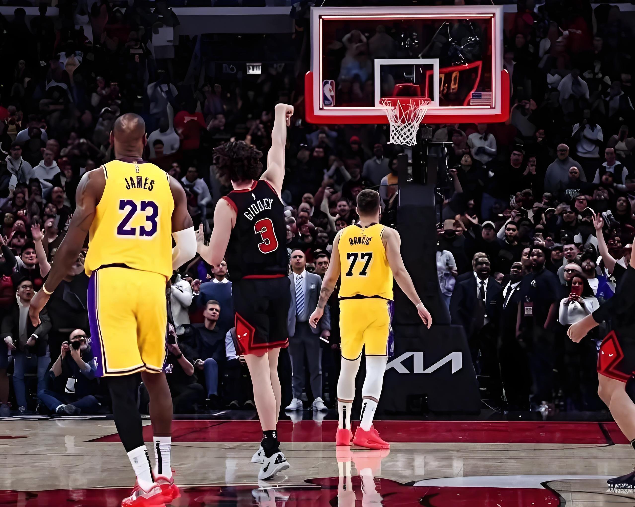 湖人惜败勇士，詹姆斯强势轰分