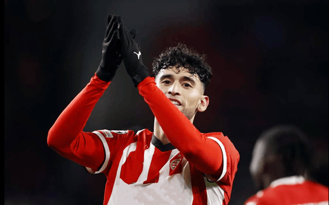 布雷斯特队在主场比赛中大胜对手,提升信心 布雷斯特队在主场比赛中大胜对手,提升信心